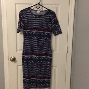 EUC - LuLaRoe Julia